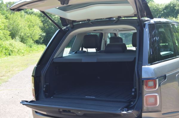 2020 (20) Land Rover Range Rover 3.0 SDV6 Vogue 4dr Auto For Sale In Minehead, Somerset