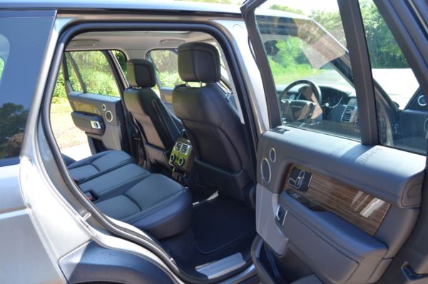 2020 (20) Land Rover Range Rover 3.0 SDV6 Vogue 4dr Auto For Sale In Minehead, Somerset