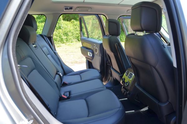 2020 (20) Land Rover Range Rover 3.0 SDV6 Vogue 4dr Auto For Sale In Minehead, Somerset