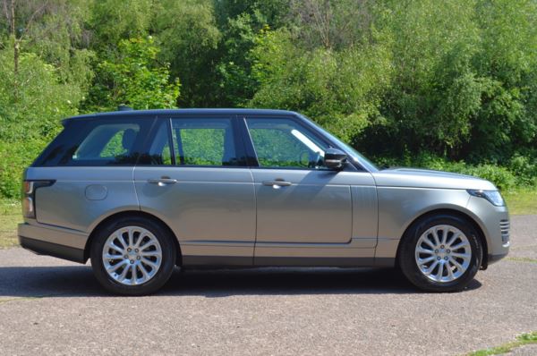 2020 (20) Land Rover Range Rover 3.0 SDV6 Vogue 4dr Auto For Sale In Minehead, Somerset