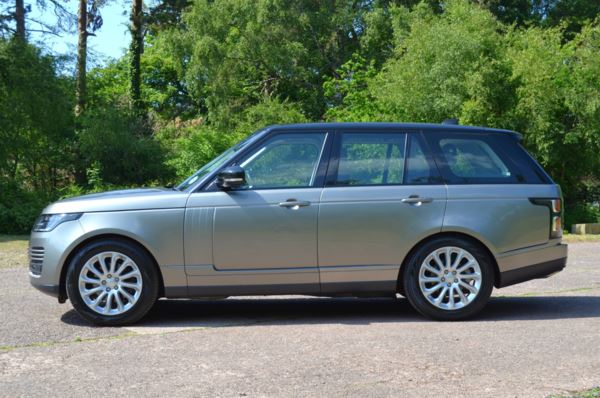2020 (20) Land Rover Range Rover 3.0 SDV6 Vogue 4dr Auto For Sale In Minehead, Somerset