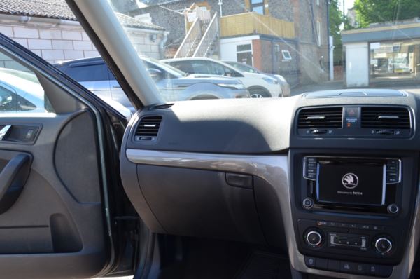 2015 (15) Skoda YETI OUTDOOR 2.0 TDI CR [150] SE L 4x4 5dr For Sale In Minehead, Somerset