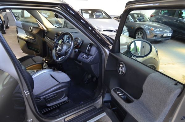 2017 (17) MINI Countryman 1.5 Cooper 5dr For Sale In Minehead, Somerset