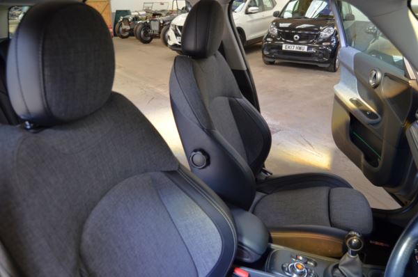 2017 (17) MINI Countryman 1.5 Cooper 5dr For Sale In Minehead, Somerset