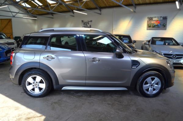 2017 (17) MINI Countryman 1.5 Cooper 5dr For Sale In Minehead, Somerset