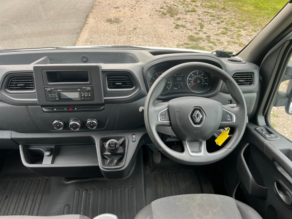 Renault Master Listing Image