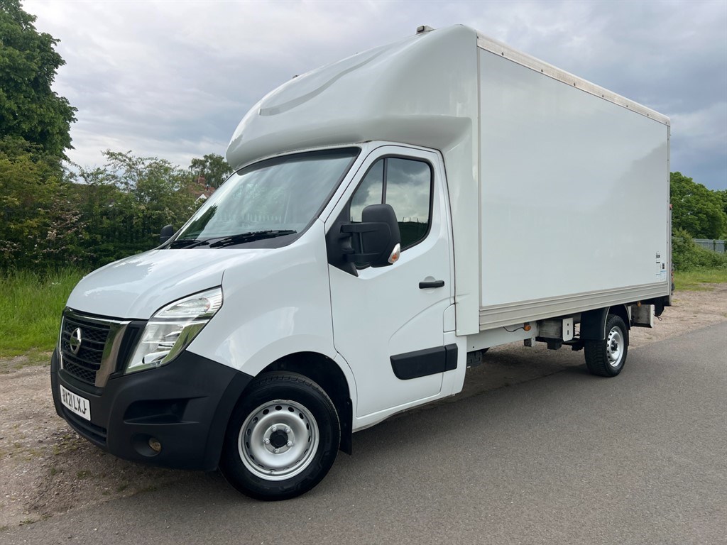 Nissan NV400 Listing Image