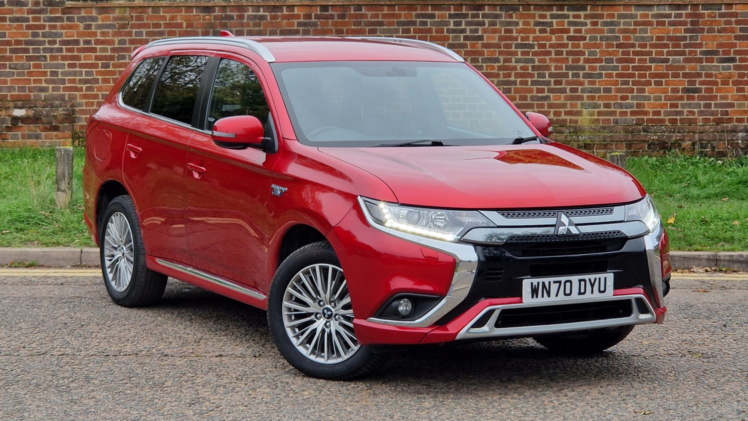 Mitsubishi Outlander Listing Image