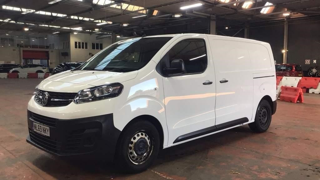 Vauxhall Vivaro Listing Image