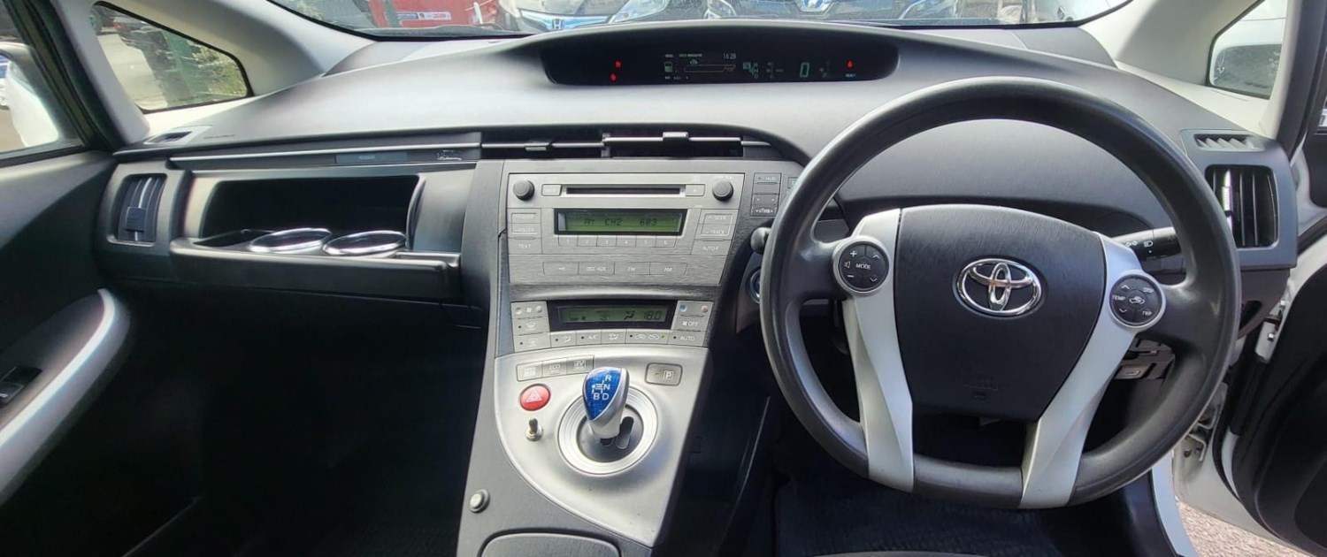 Toyota Prius Listing Image