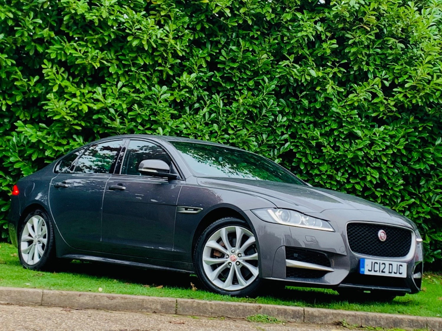 Jaguar XF Listing Image