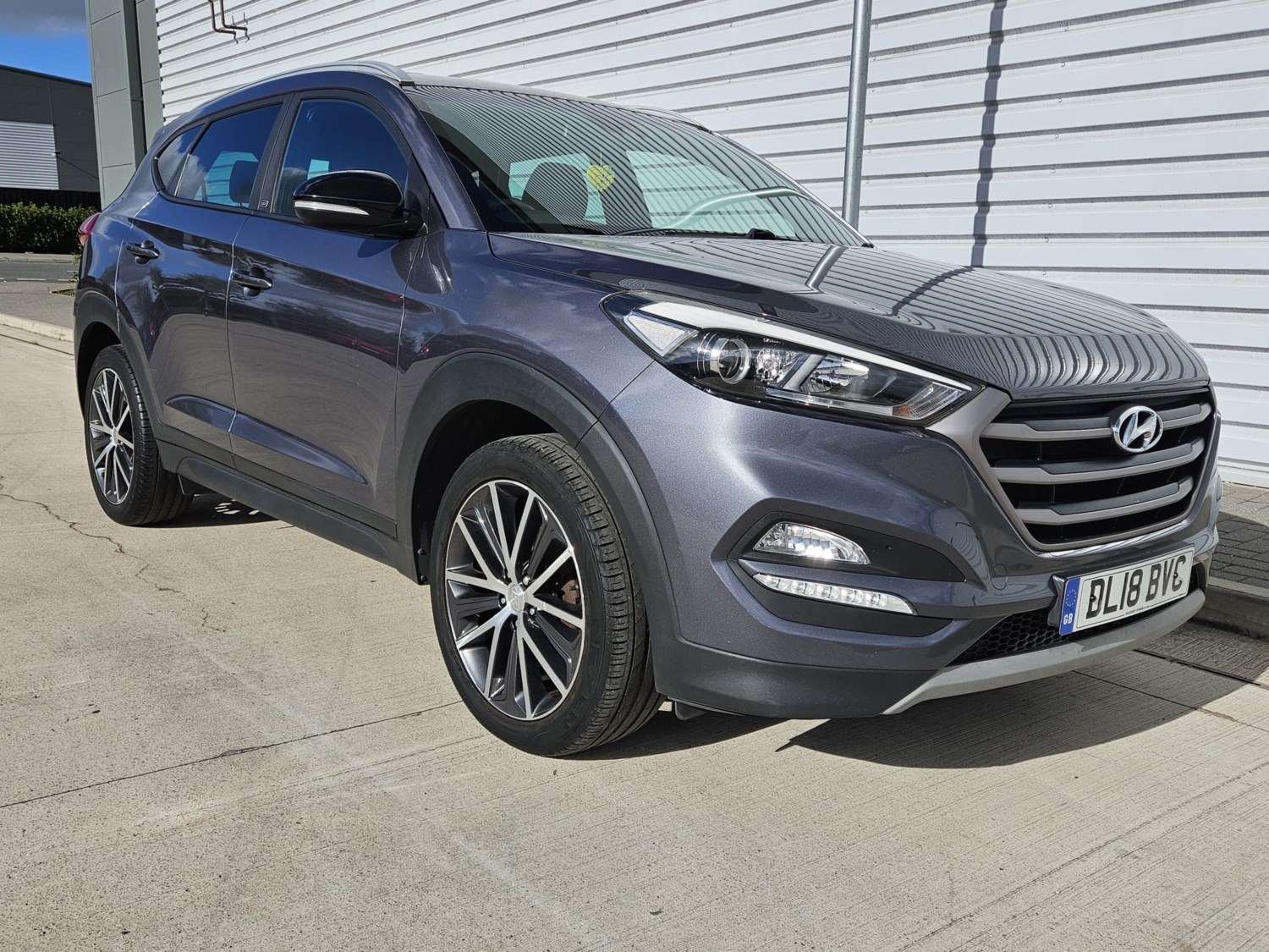 Hyundai TUCSON Listing Image