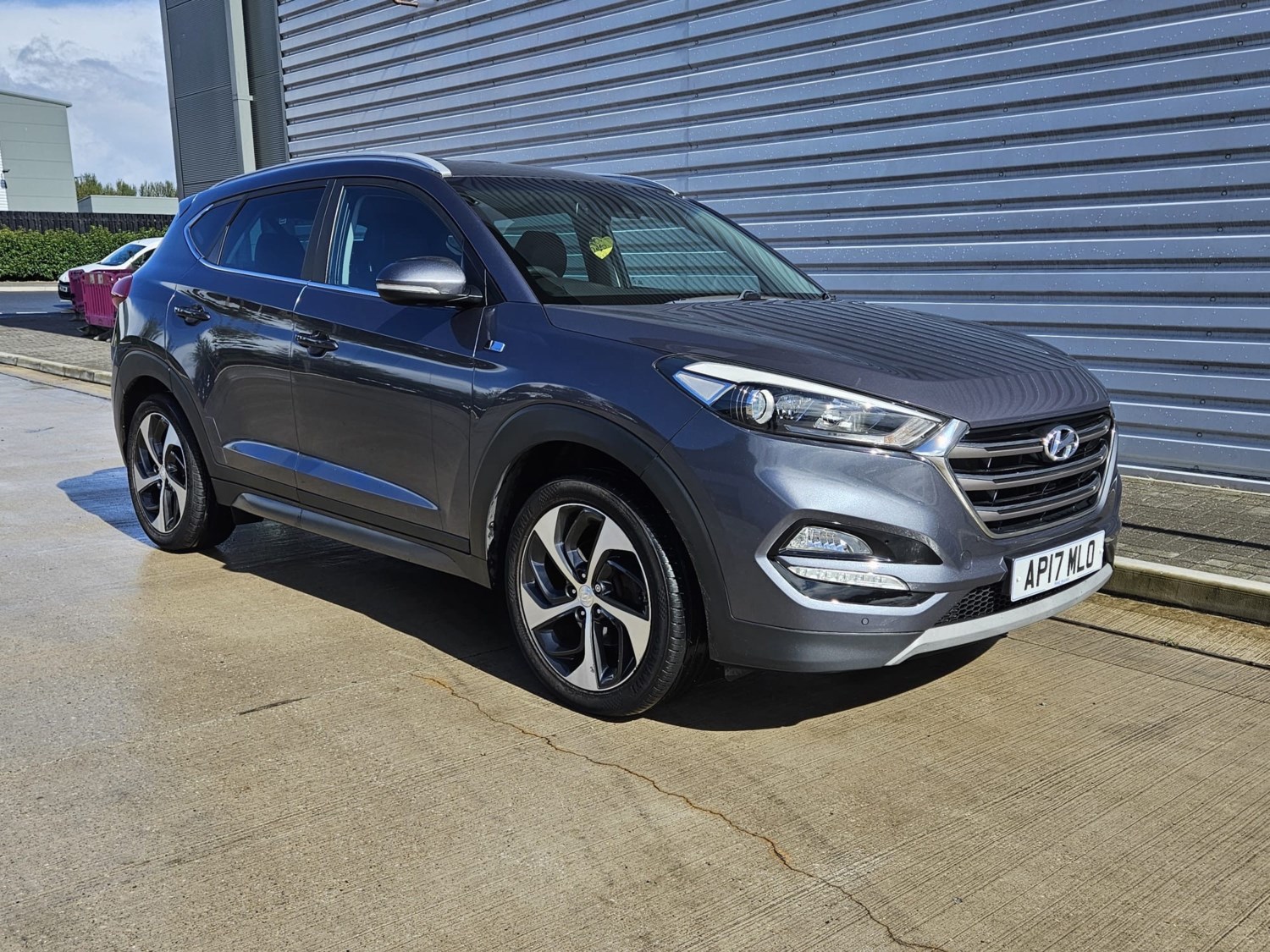 Hyundai TUCSON Listing Image