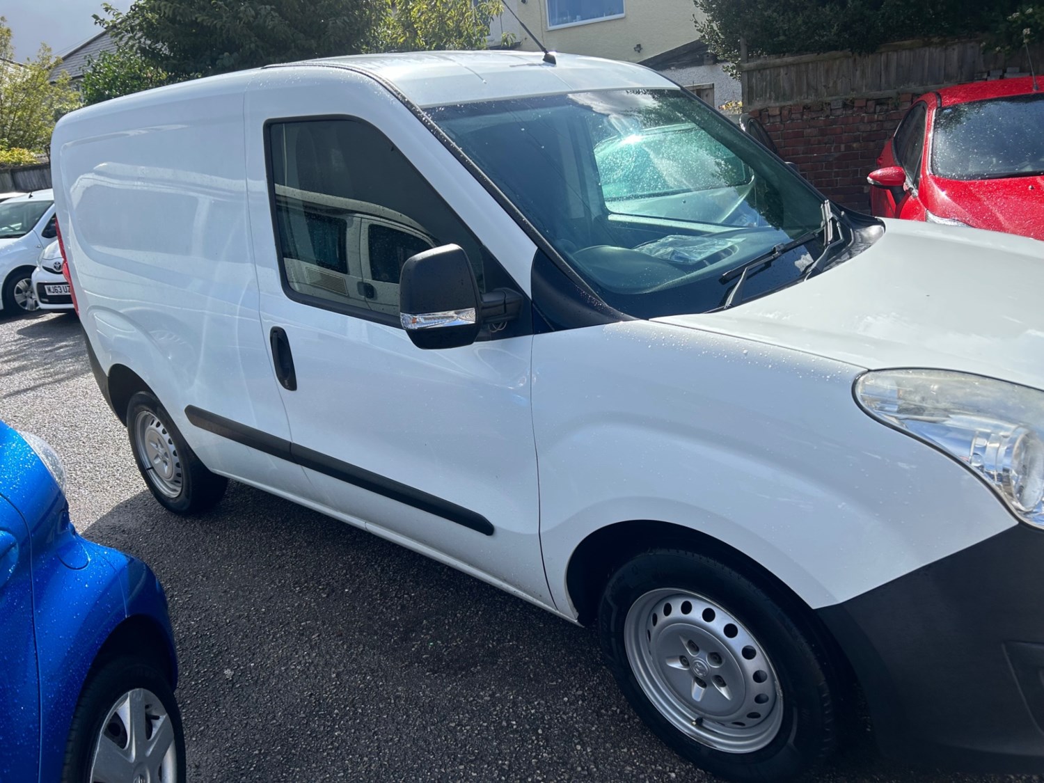 Vauxhall Combo Listing Image