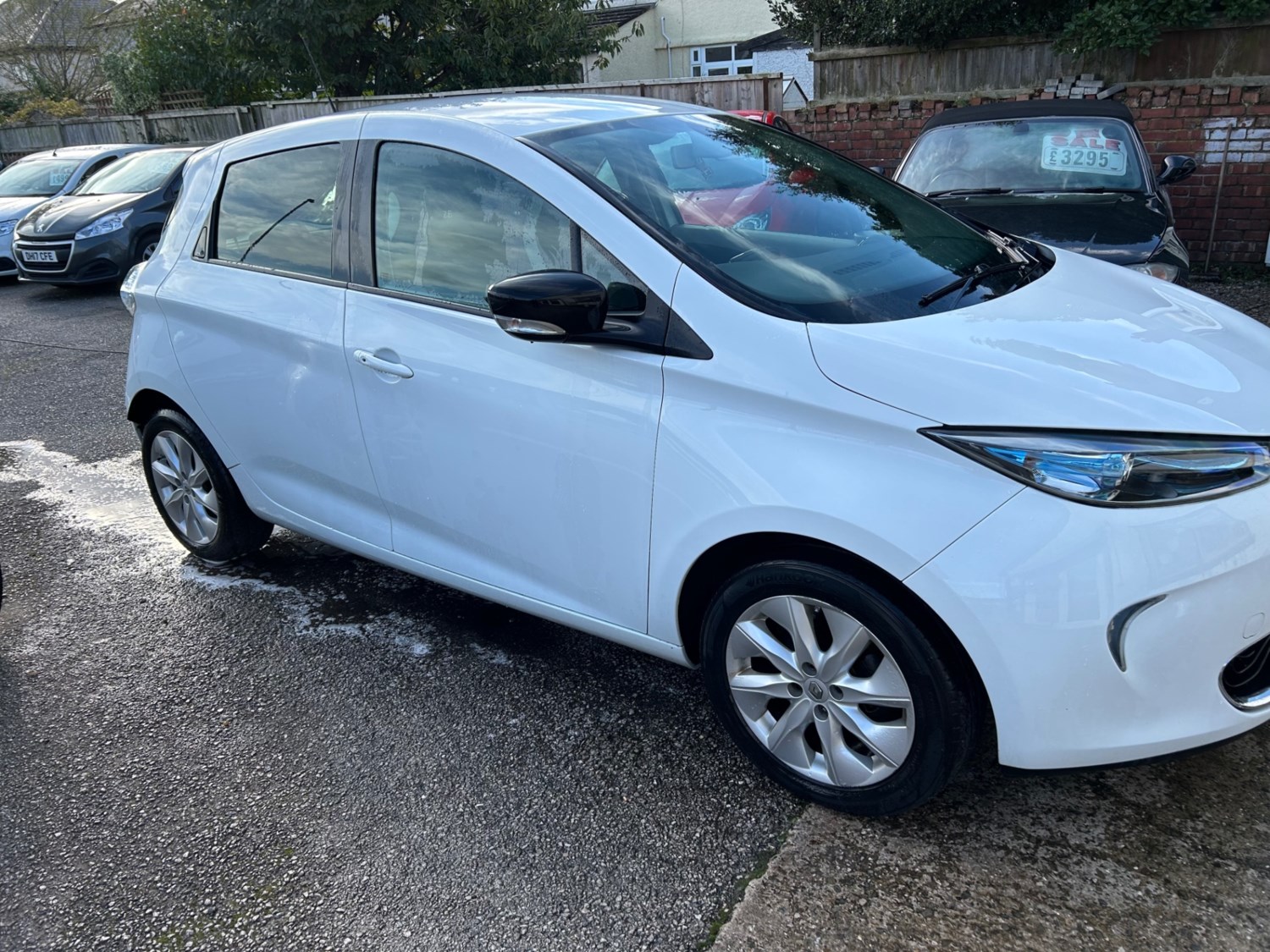 Renault Zoe Listing Image