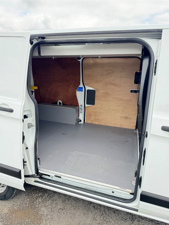 Ford Transit Custom Listing Image