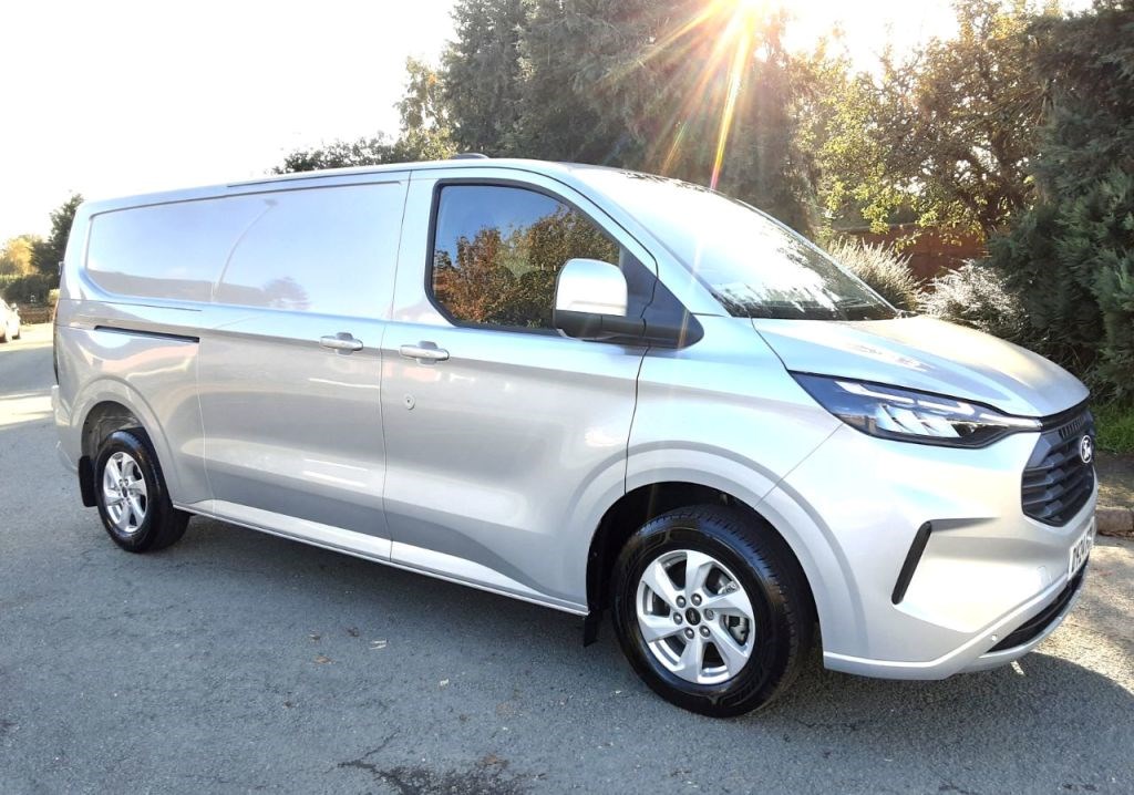 Ford Transit Custom Listing Image