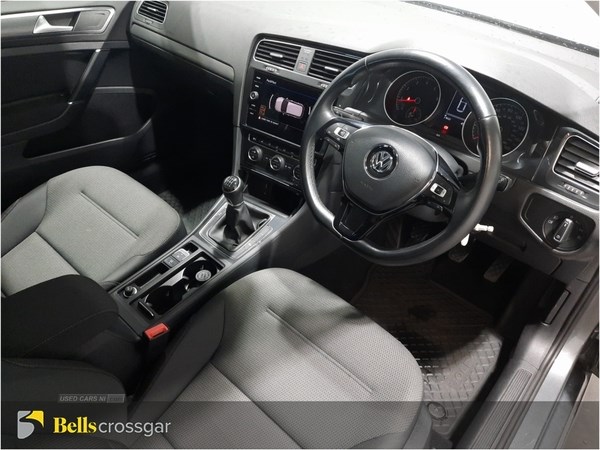 Volkswagen Golf Listing Image