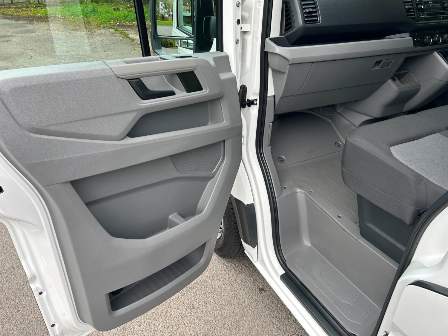 Volkswagen Crafter Listing Image