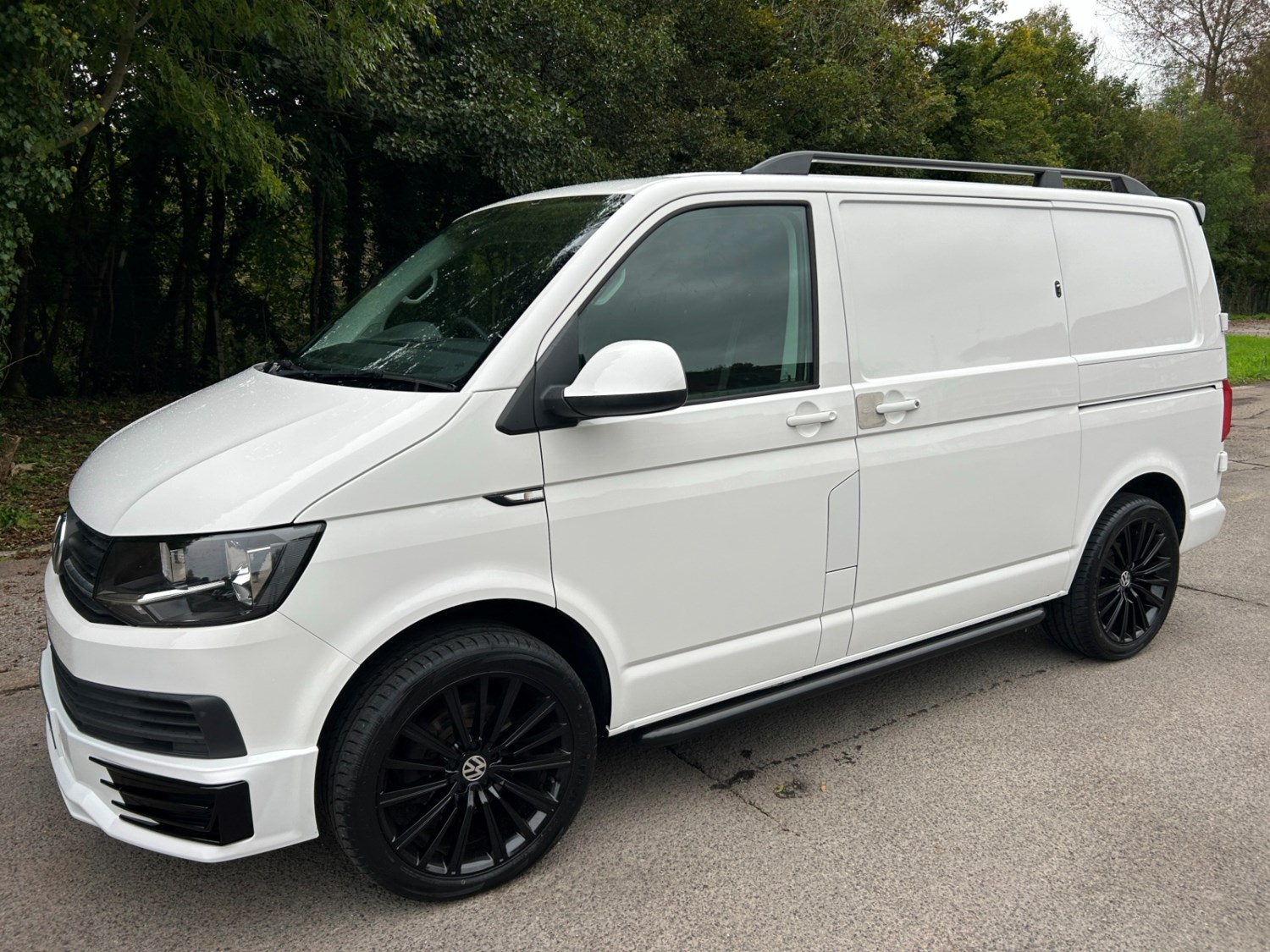 Volkswagen Transporter Listing Image