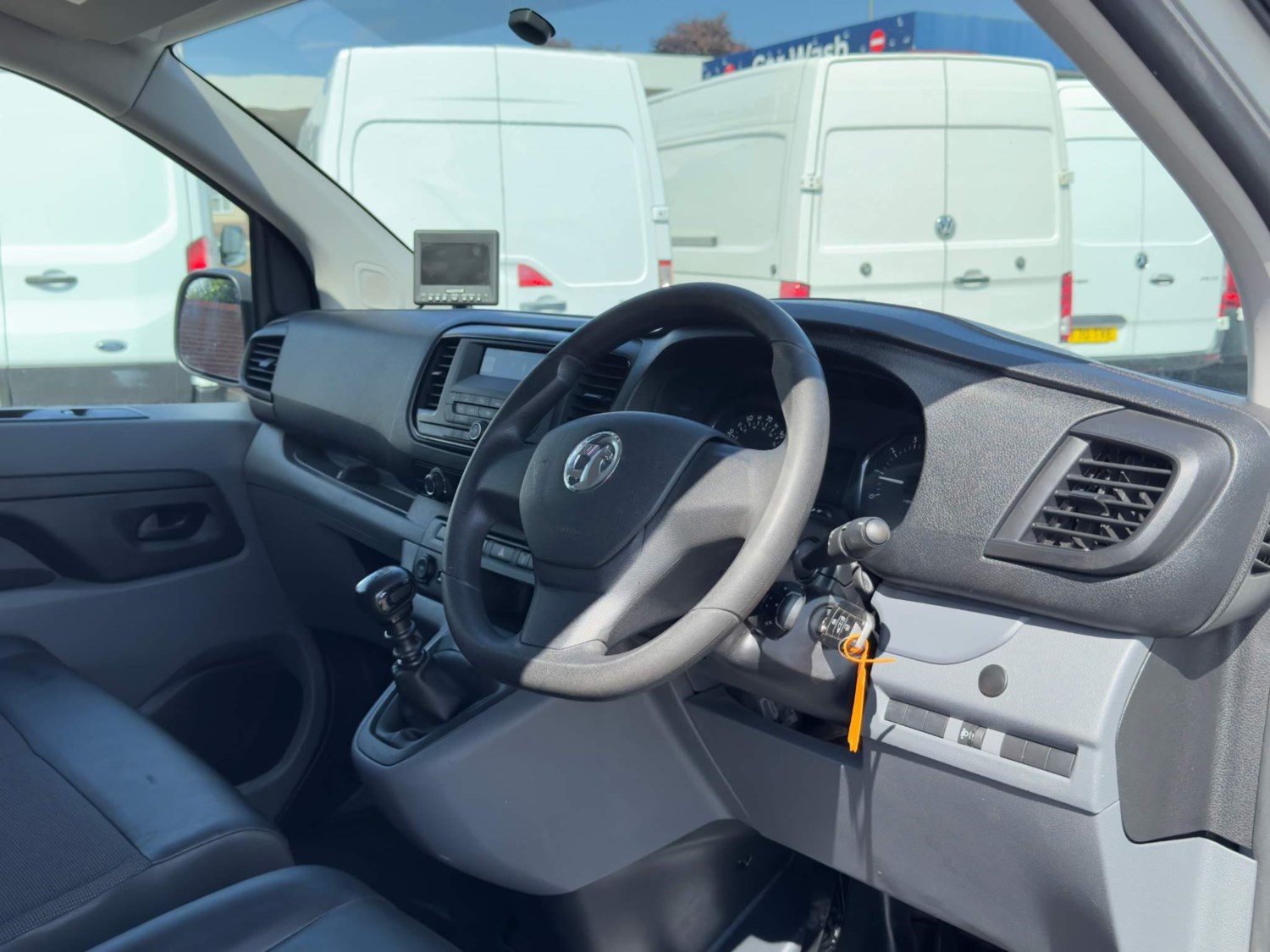 Vauxhall Vivaro Listing Image