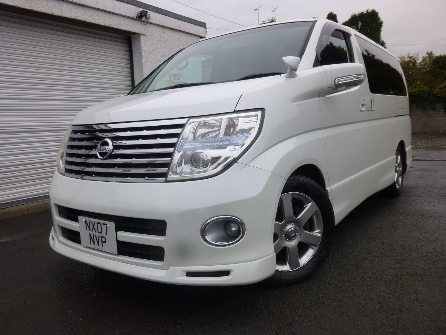 Nissan Elgrand Listing Image