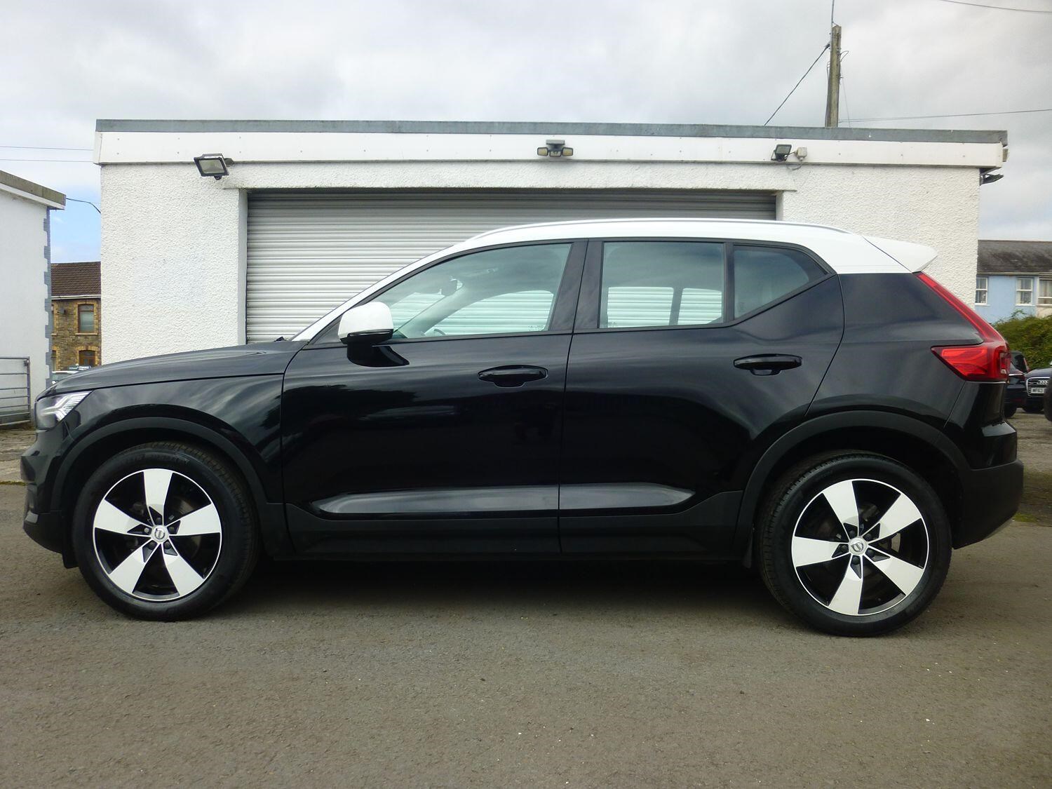 Volvo XC40 Listing Image