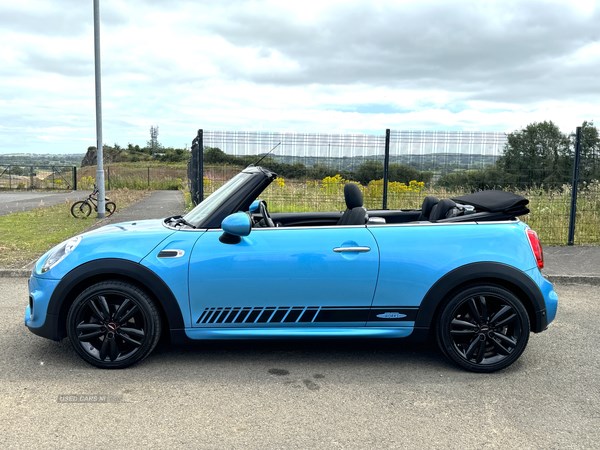 MINI Convertible Listing Image