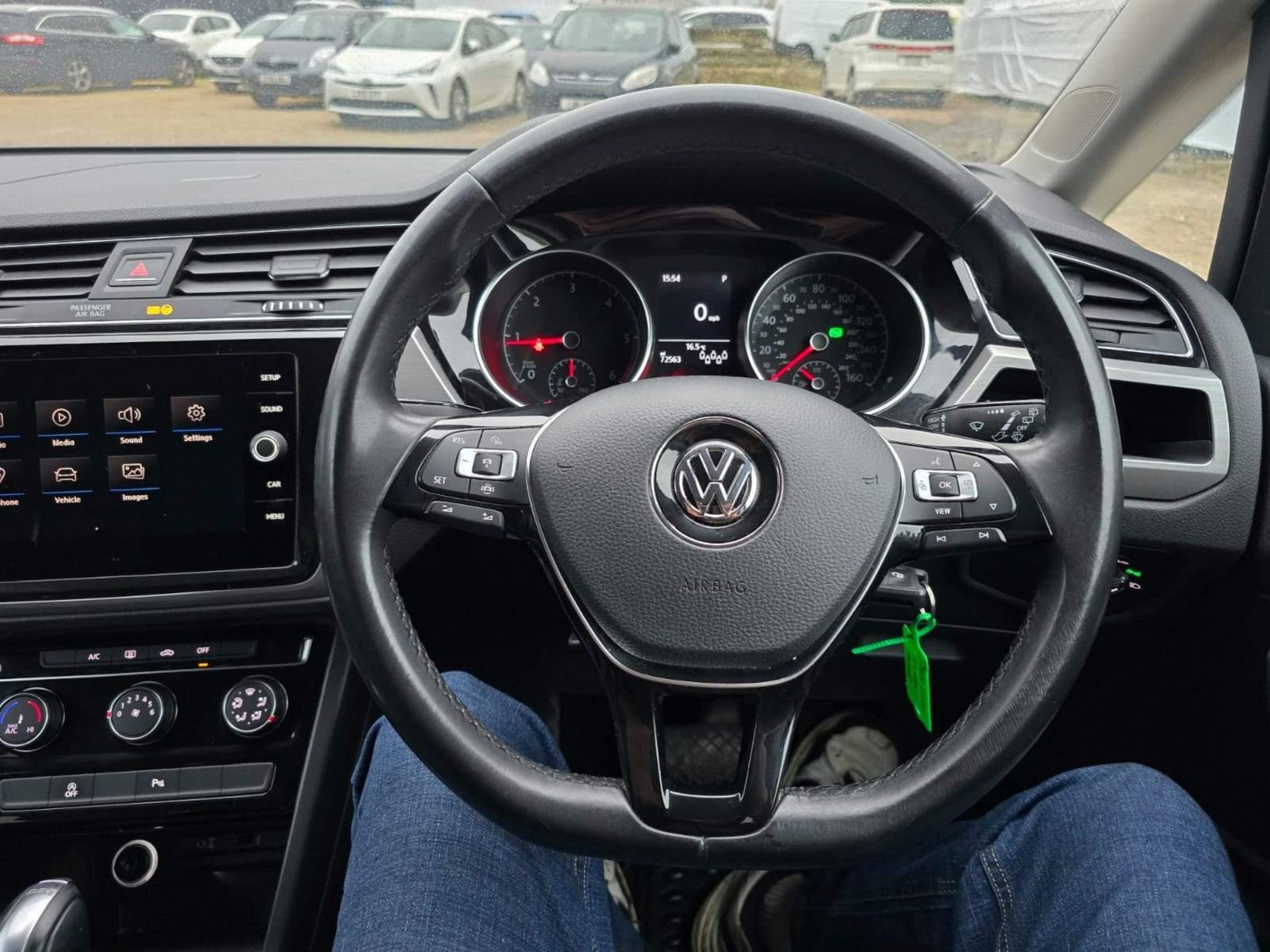 Volkswagen Touran Listing Image