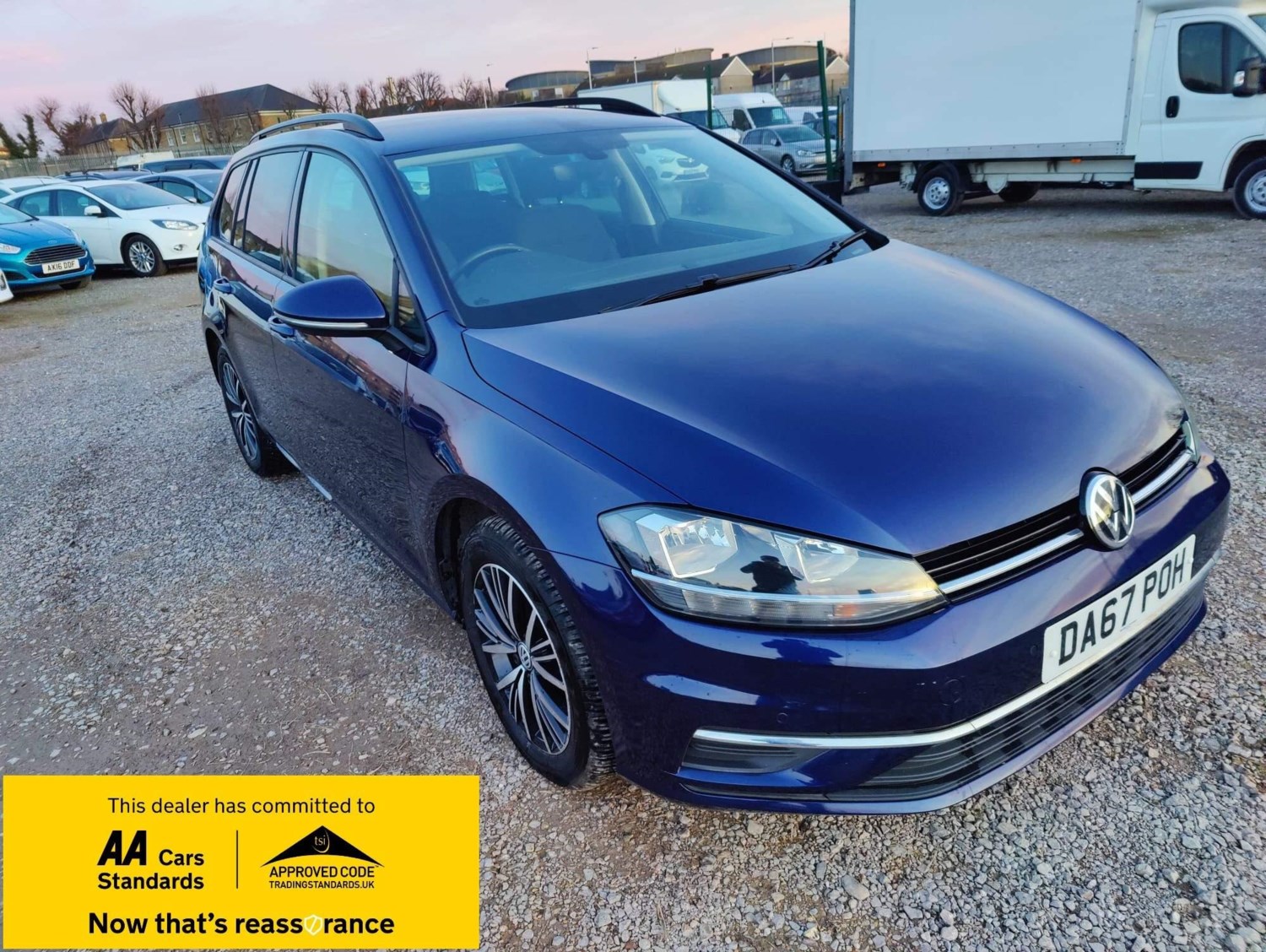 Volkswagen Golf Listing Image