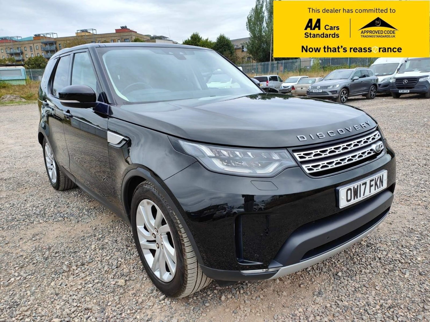 Land Rover Discovery Listing Image