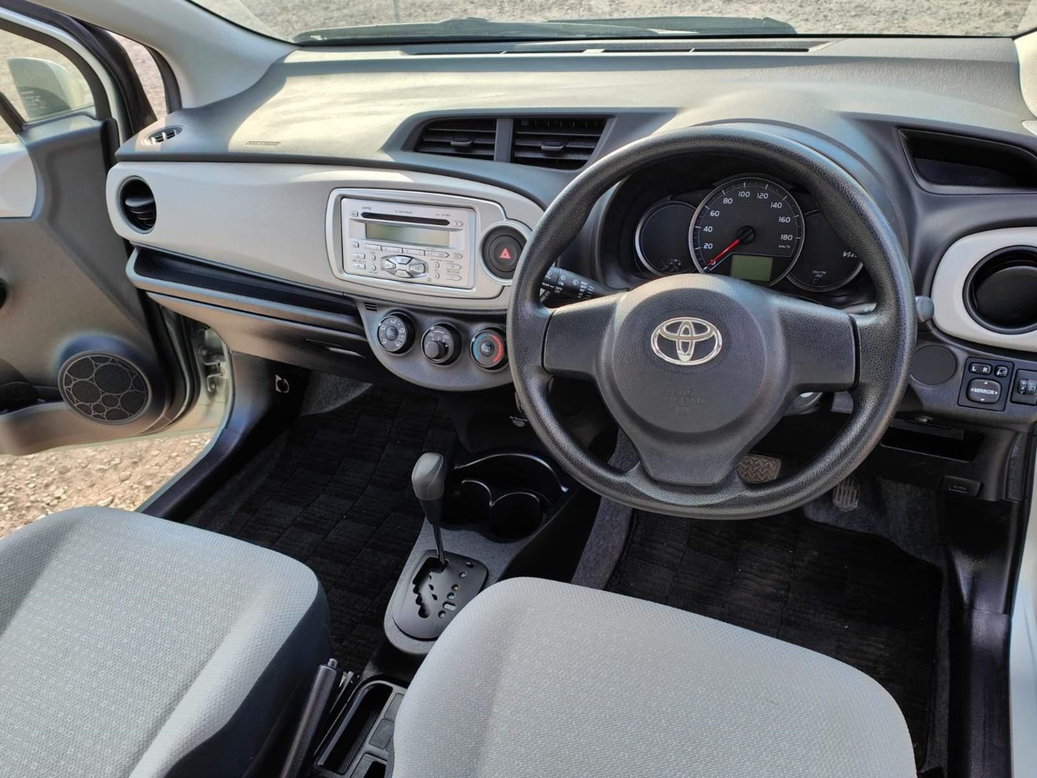 Toyota Yaris Listing Image