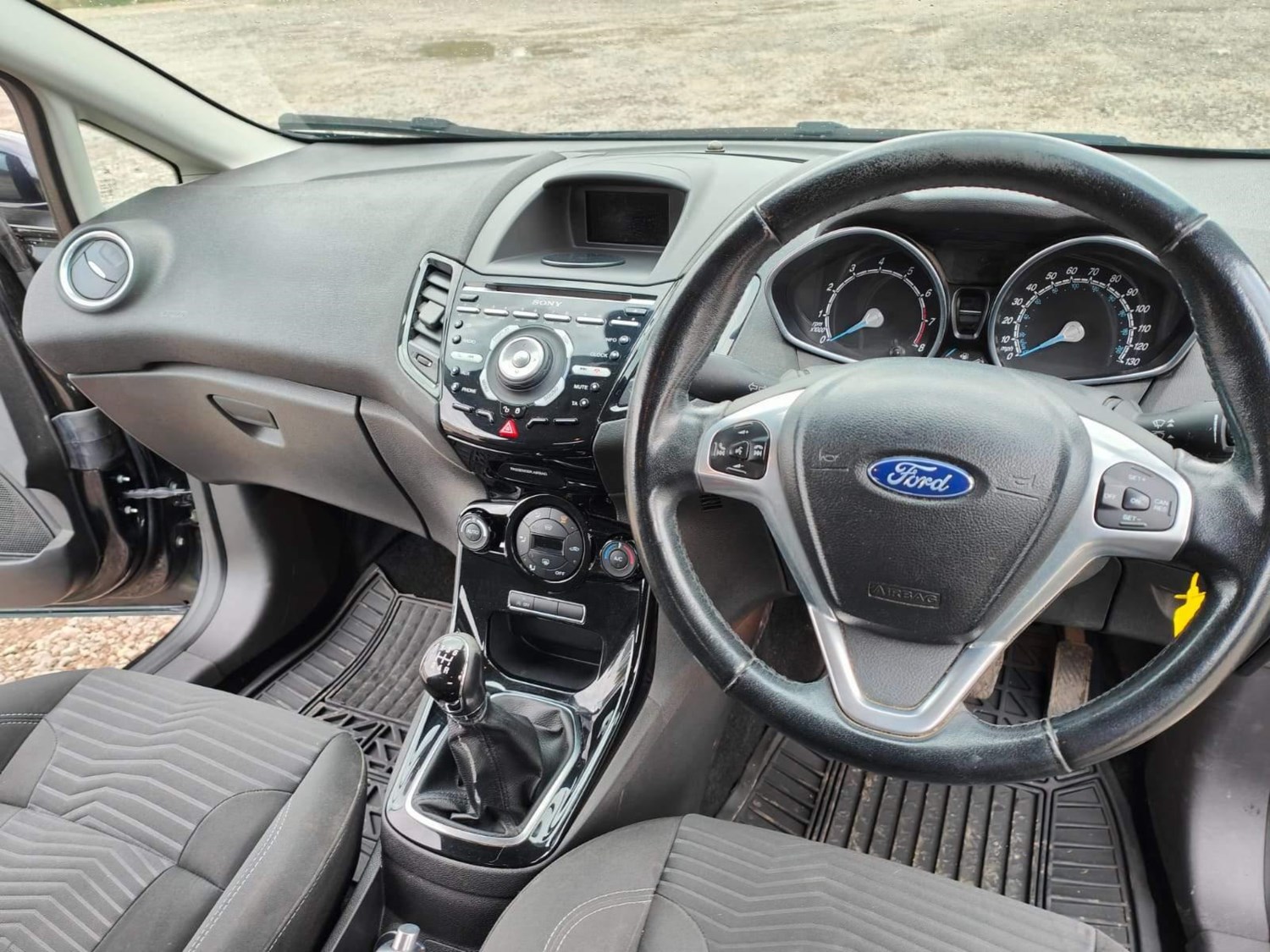 Ford Fiesta Listing Image