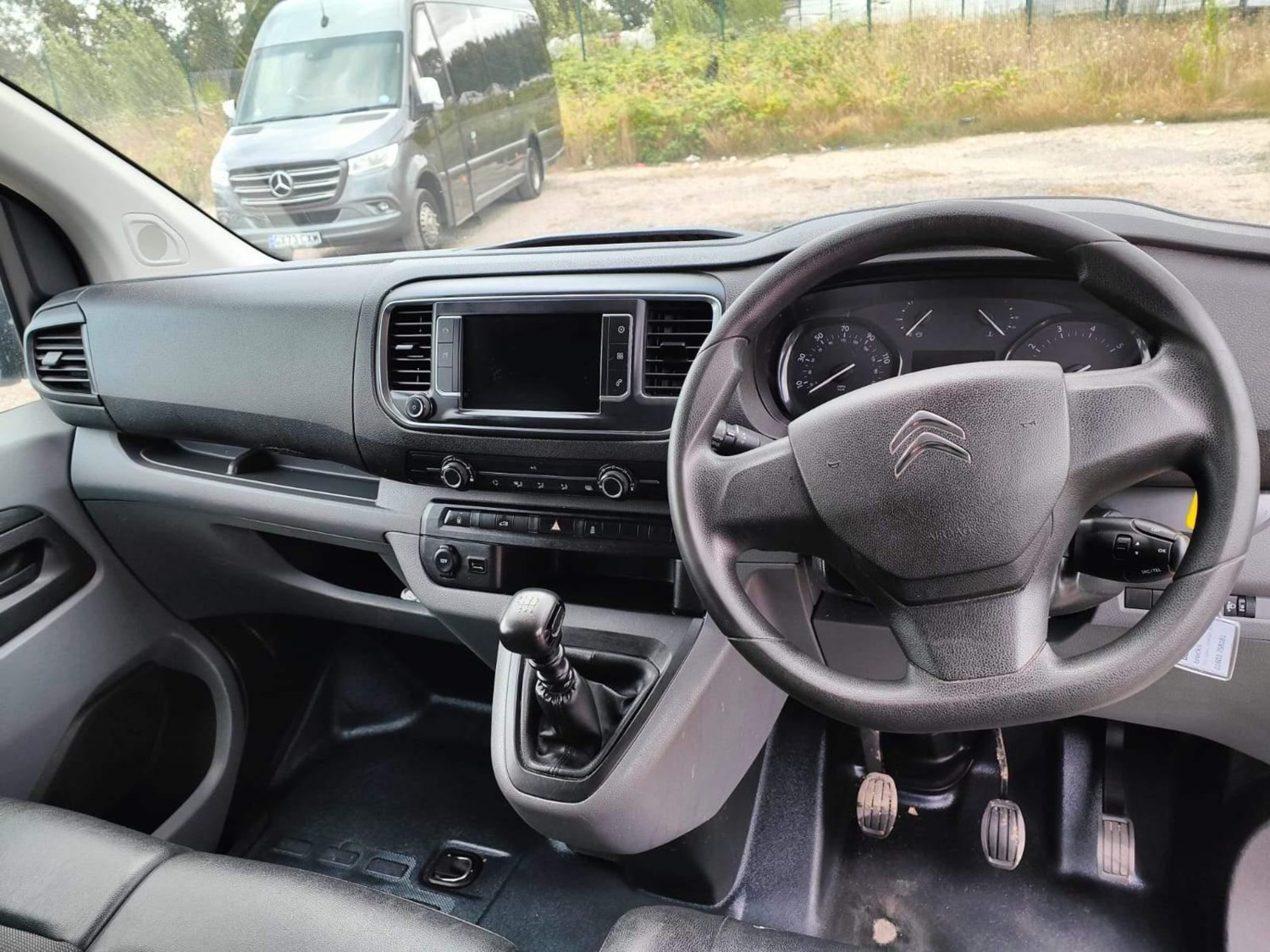 Citroen Dispatch Listing Image