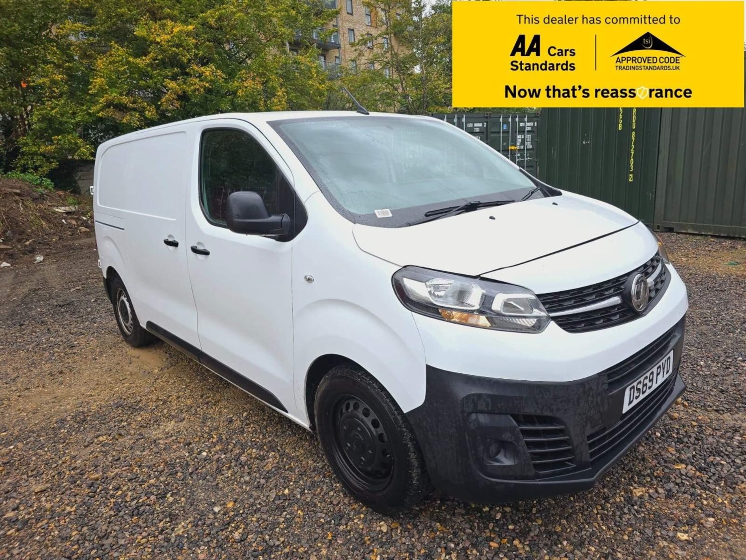 Vauxhall Vivaro Listing Image