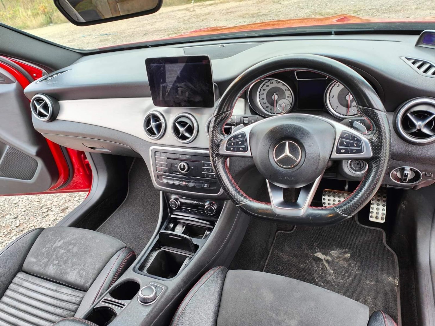 Mercedes-Benz GLA Listing Image