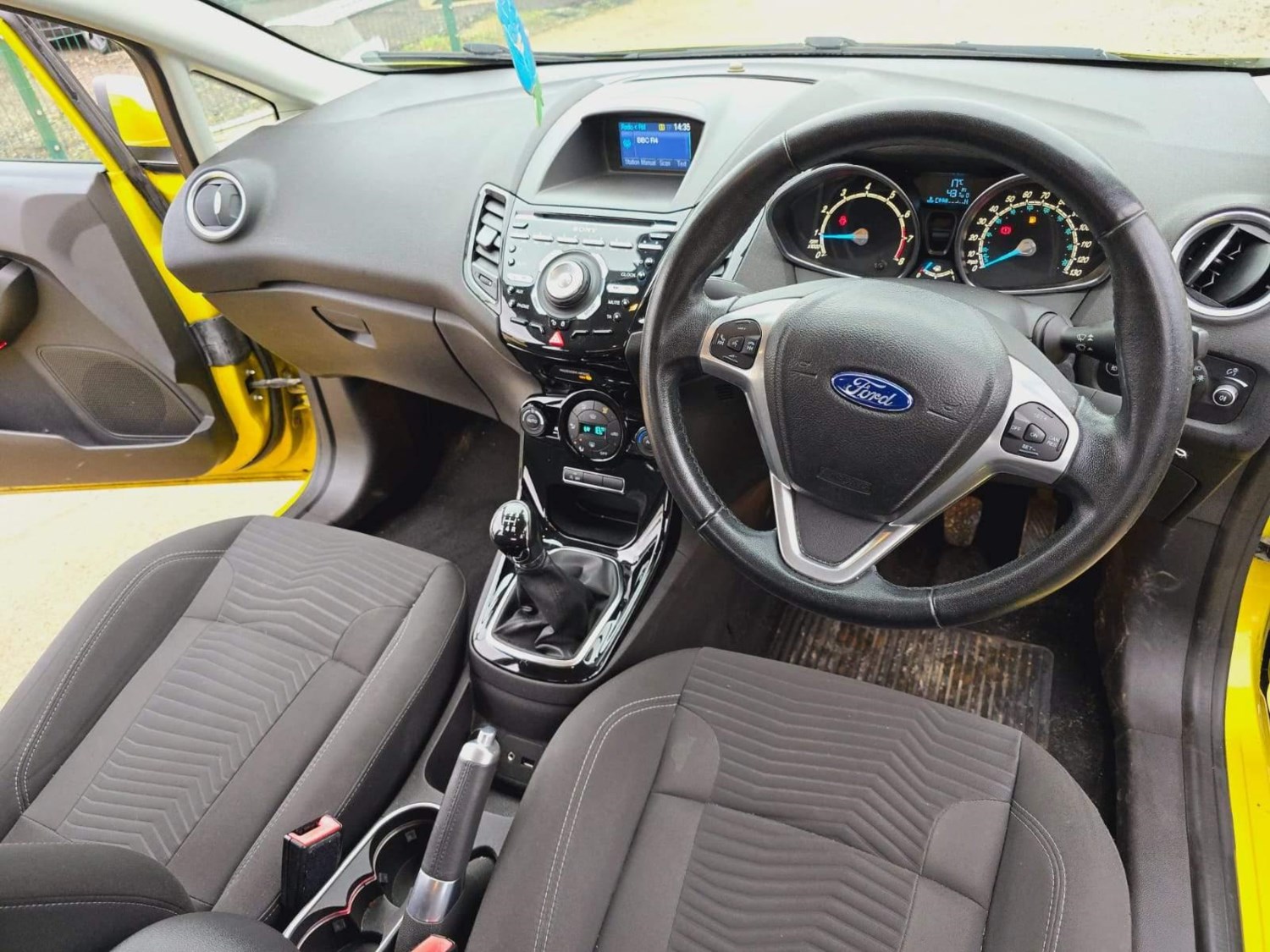 Ford Fiesta Listing Image