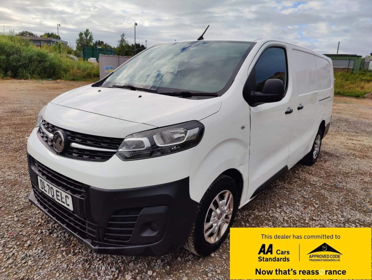 Vauxhall Vivaro Listing Image