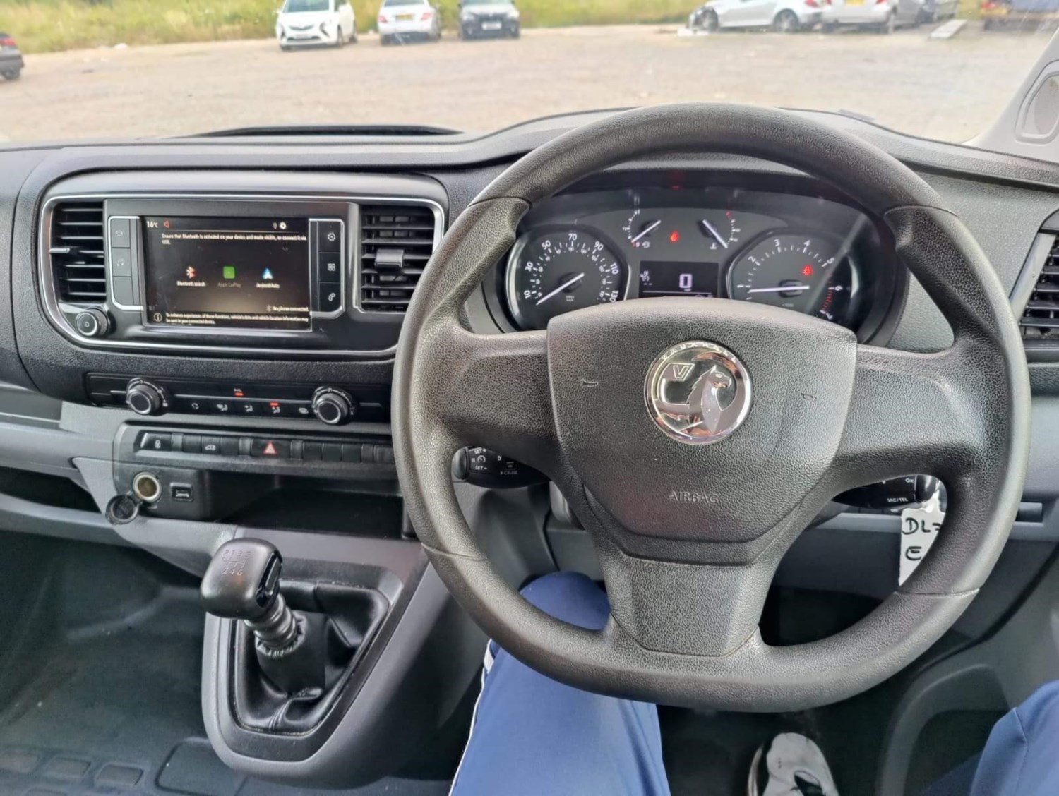 Vauxhall Vivaro Listing Image