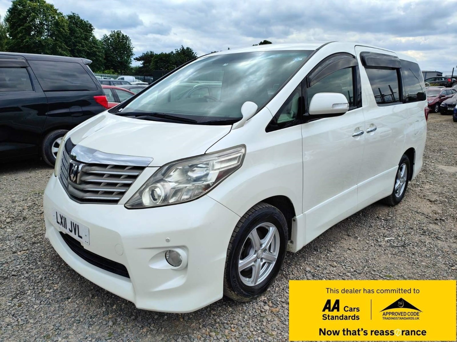 Toyota Alphard Listing Image