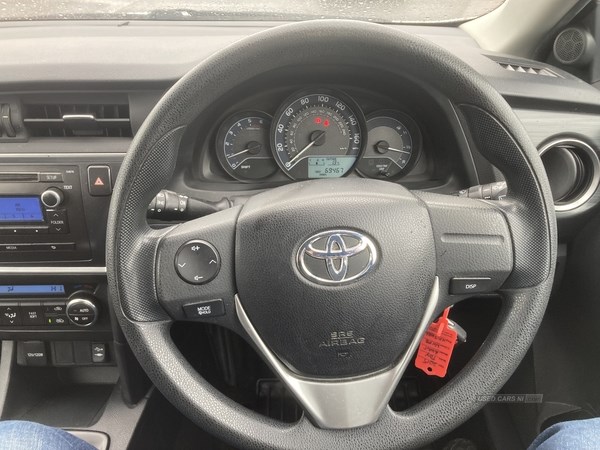 Toyota Auris Listing Image