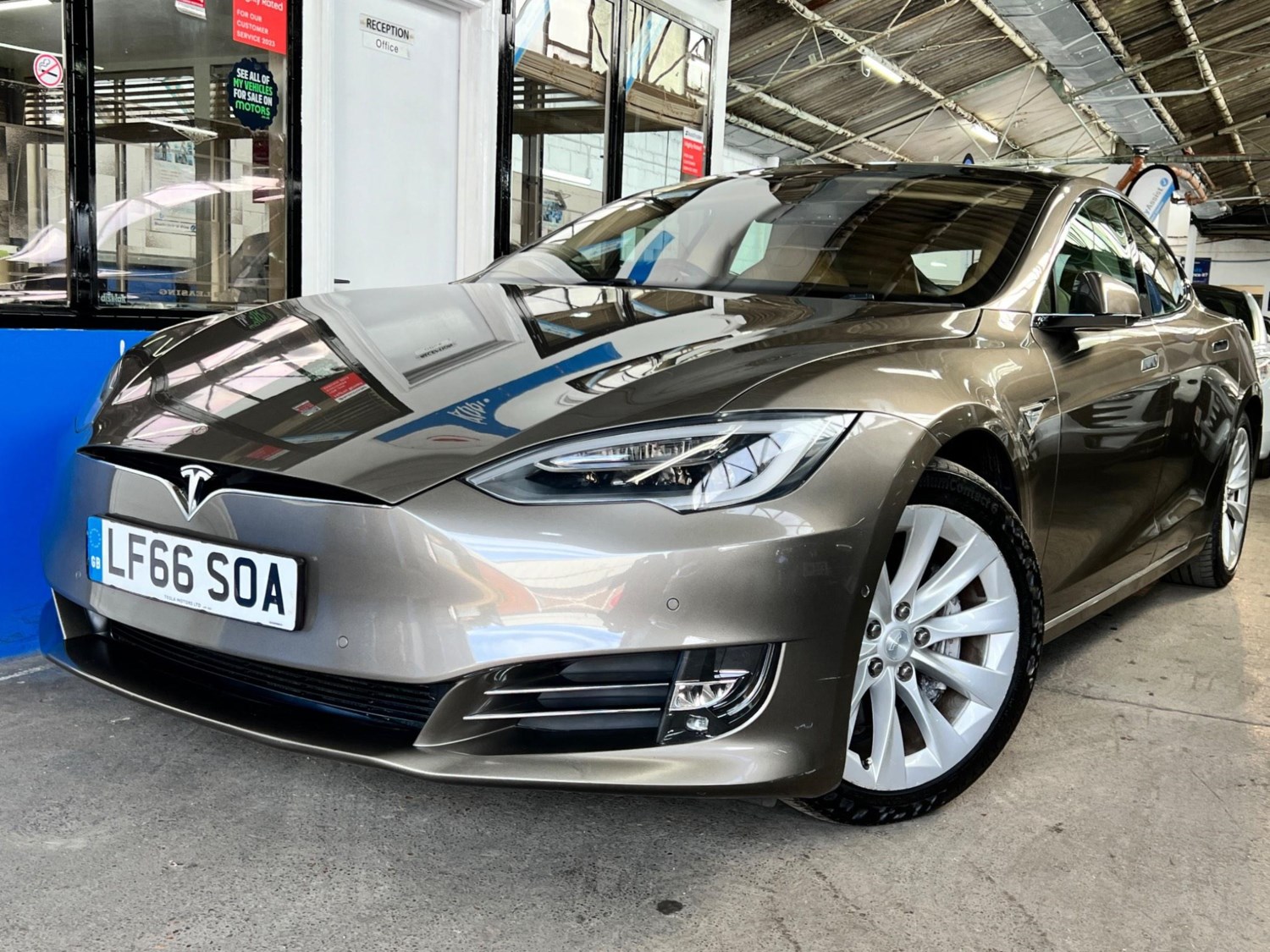 Tesla Model S Listing Image