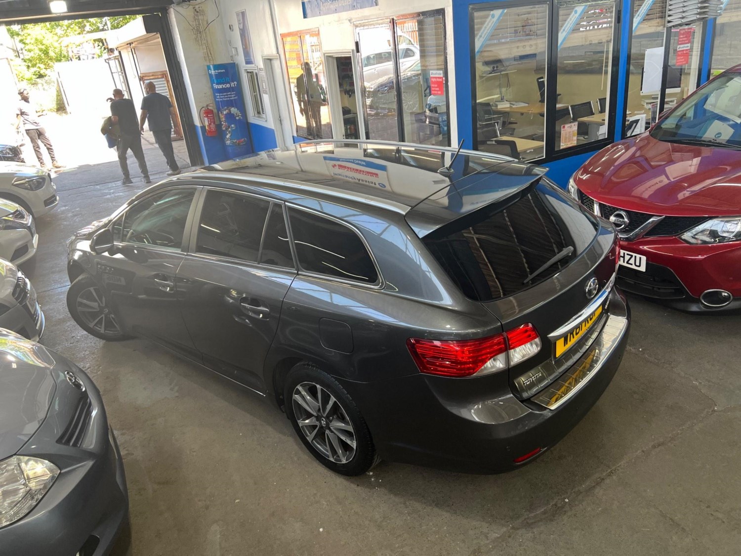 Toyota Avensis Listing Image