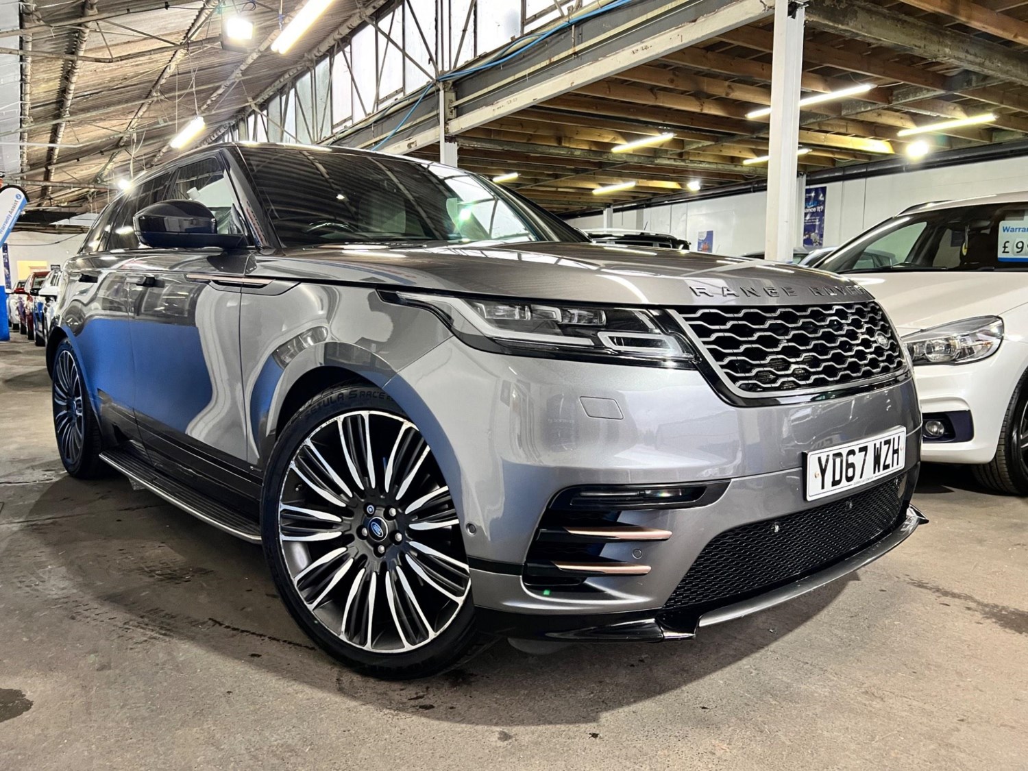 Land Rover Range Rover Velar Listing Image