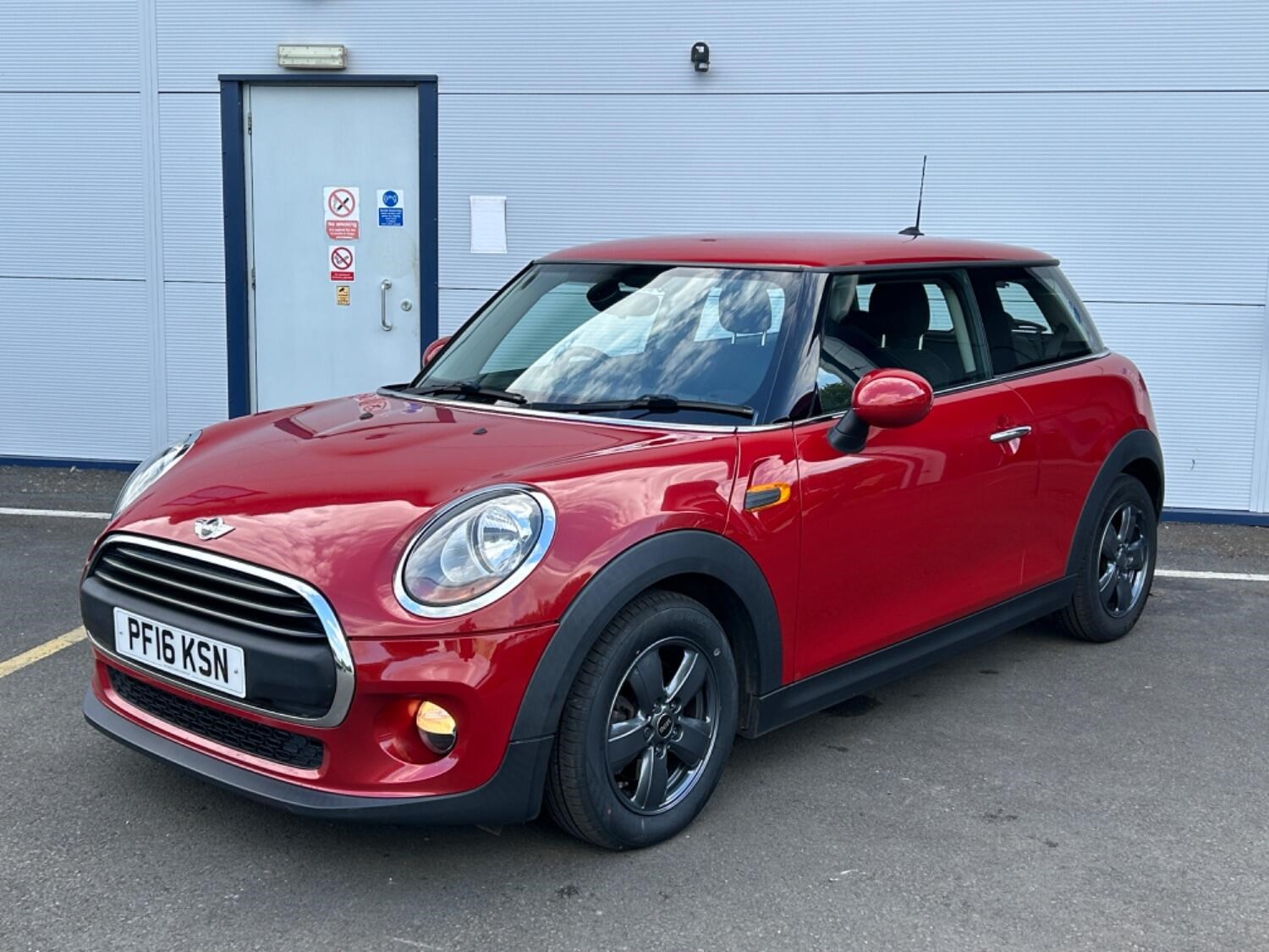 MINI Hatch Listing Image