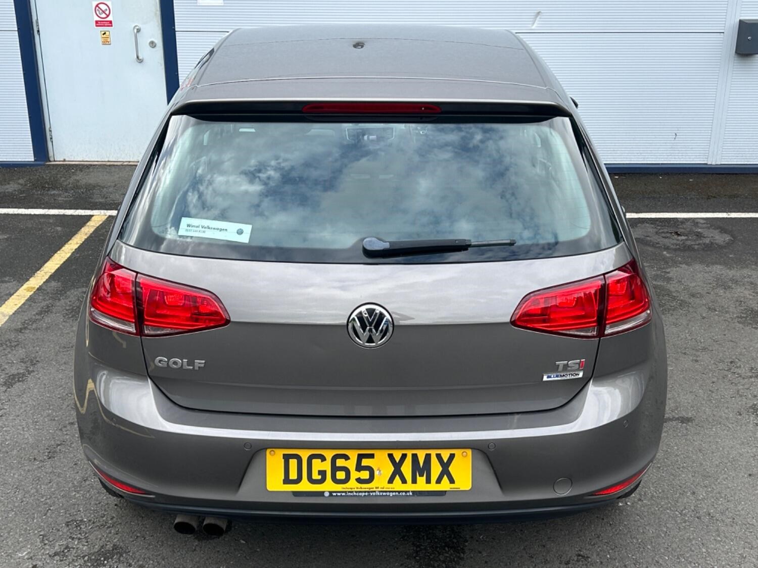 Volkswagen Golf Listing Image