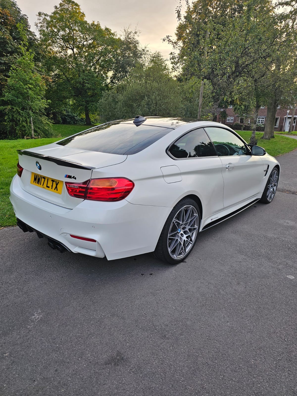 BMW M4 Listing Image