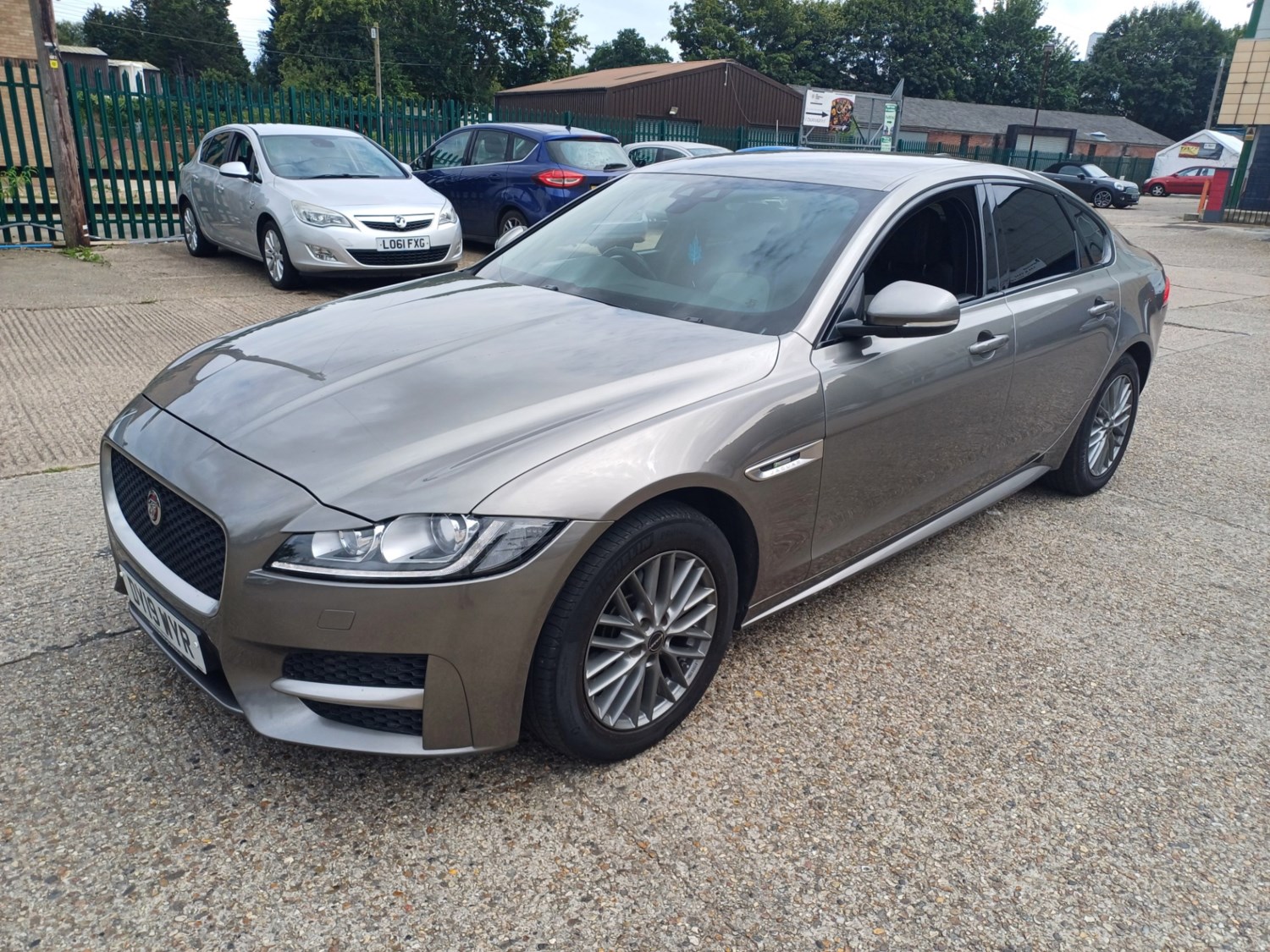 Jaguar XF Listing Image