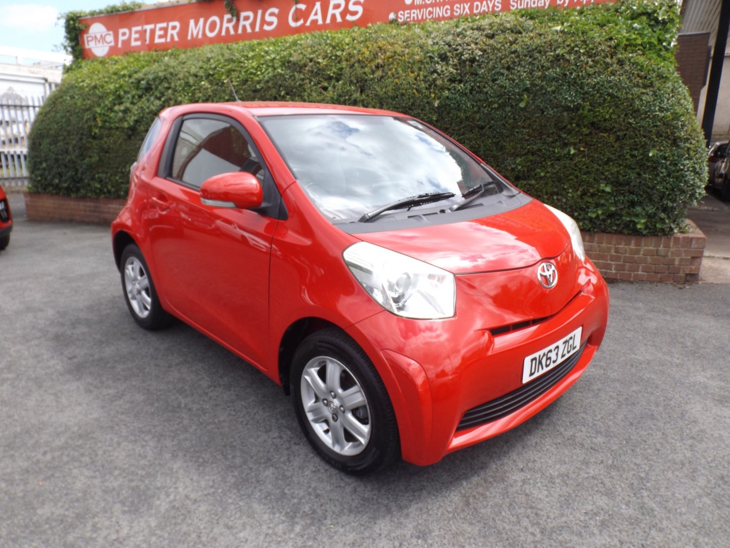 Toyota iQ Listing Image