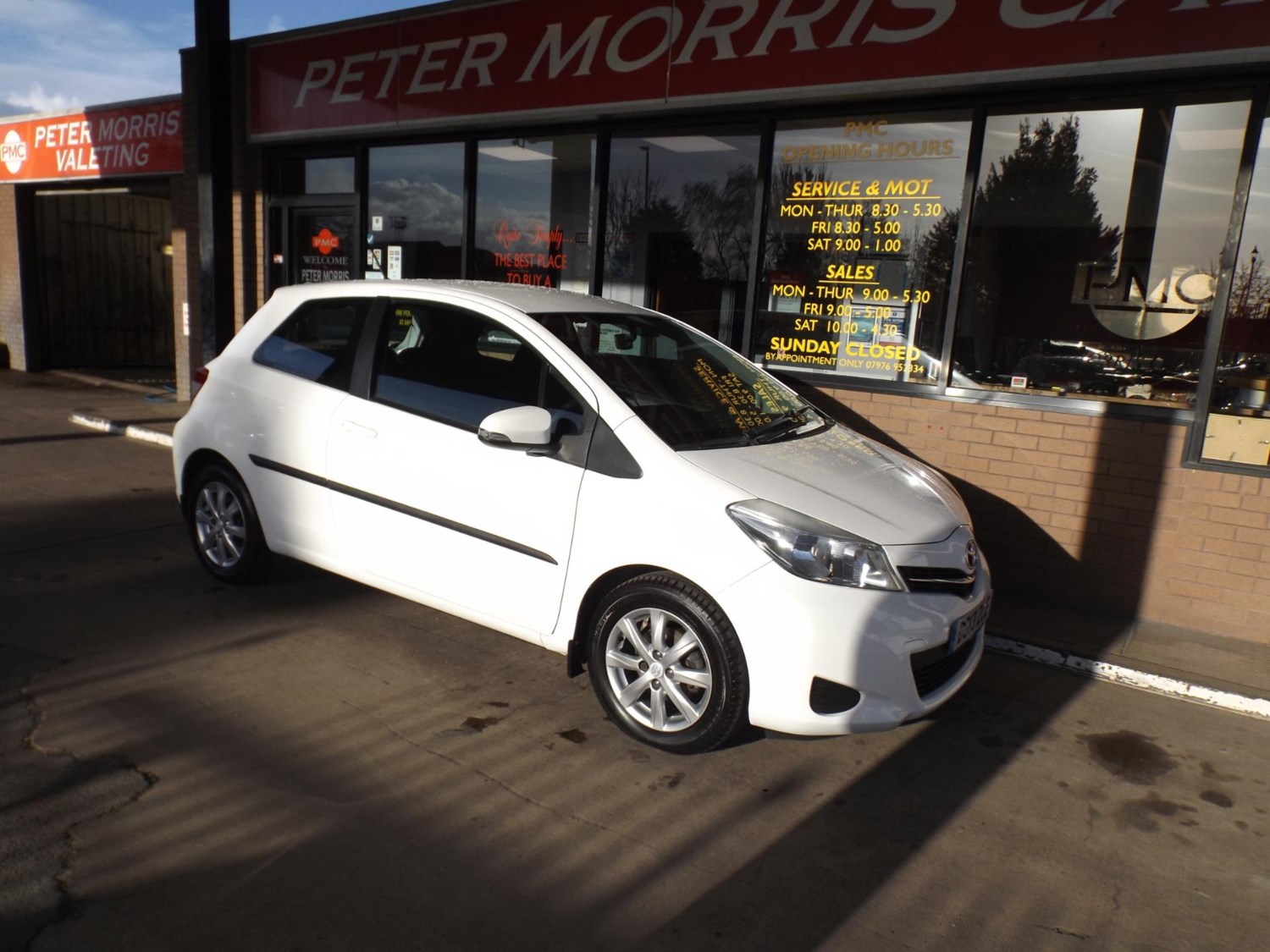 Toyota Yaris Listing Image